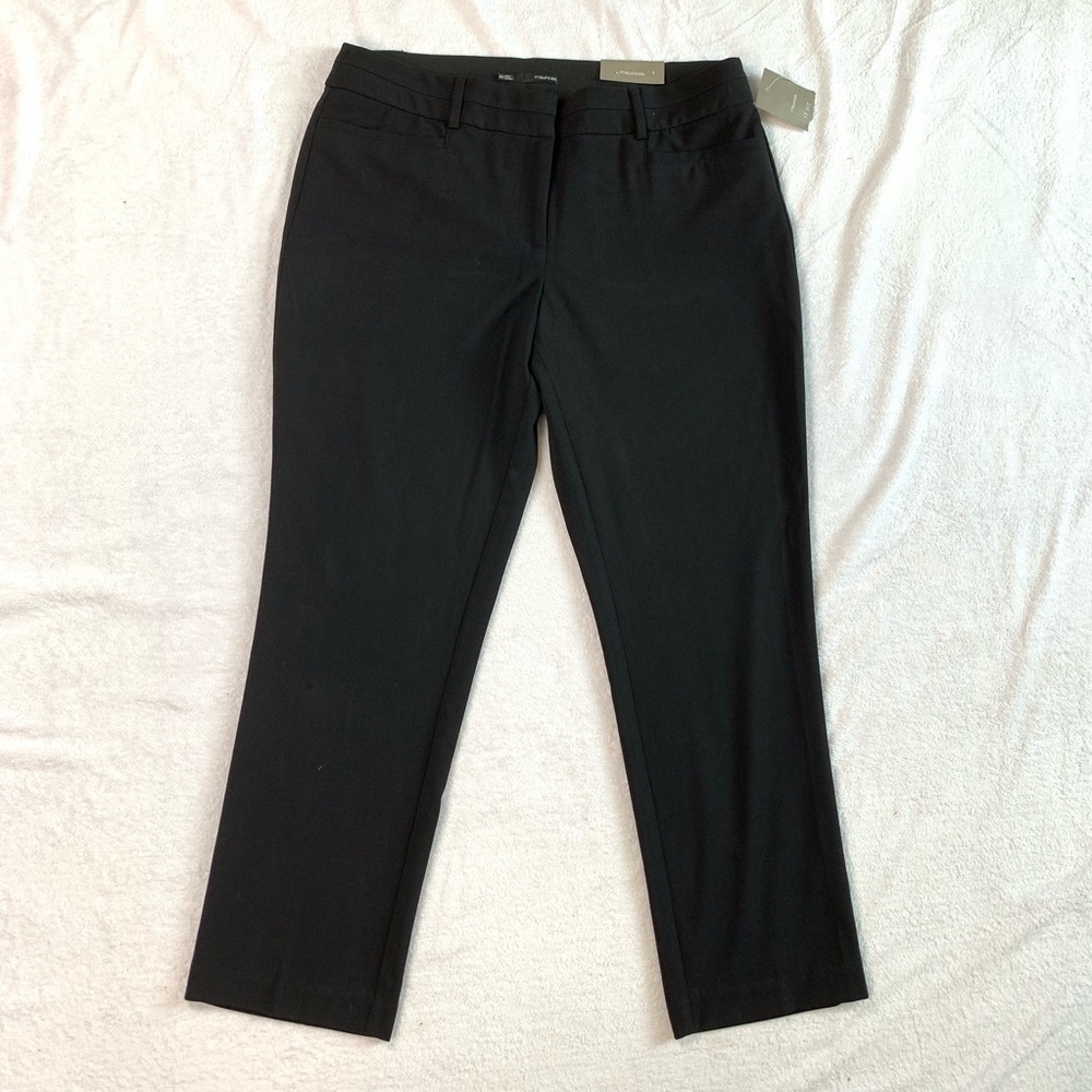 Maurices Black Slacks size 11/12 Short